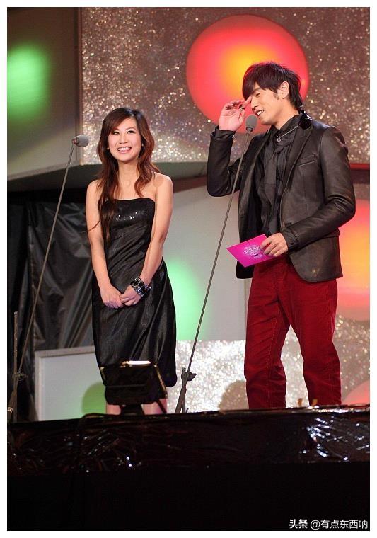 侯佩芩曾跟周杰伦恋爱，分手后杰伦为她写歌，现两人都已有了归属