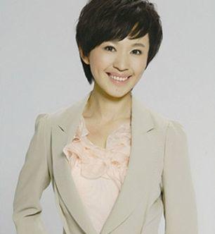 “央视一姐”欧阳夏丹，父亲早逝，母亲患癌，