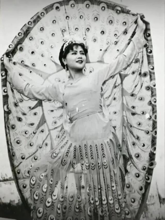 赌王四太梁安琪人生逆袭故事，从打工妹到身价