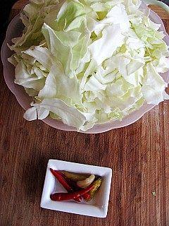 教你做“鱼香包菜”，比饭店的还好吃，配上大米饭大口吃，真香