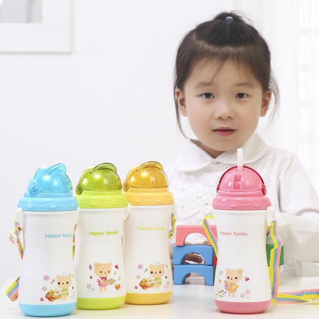 央视多次曝光“索命杯”，倒进去的开水变毒水