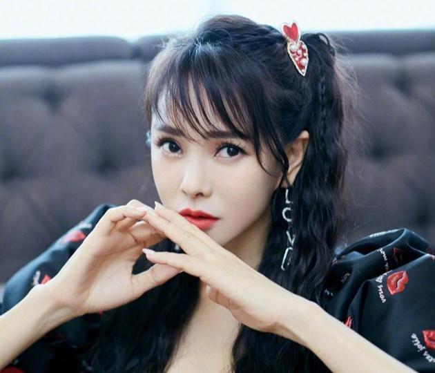 多年零互动被打破，庾澄庆点赞伊能静相关，手