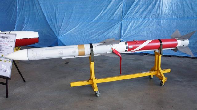 旧瓶装新酒，简化严重，防守有余，进攻不足的美制F16V战斗机