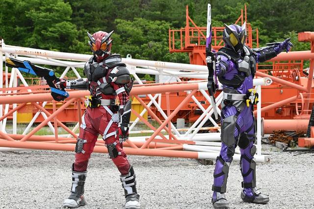 假面骑士零一37话：亚克零大战千骑，“亡”姐喜获腰带，混战开启