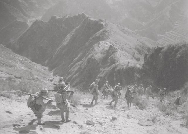 上千日伪军出来扫荡，一打起来伪军就没影，鬼