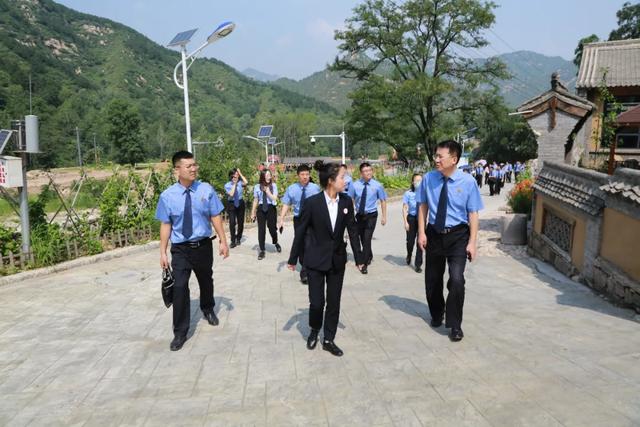 保定高新区人民检察院举办“走进脱贫攻坚实践课堂 牢记高新检察使命担当”主题党日活动