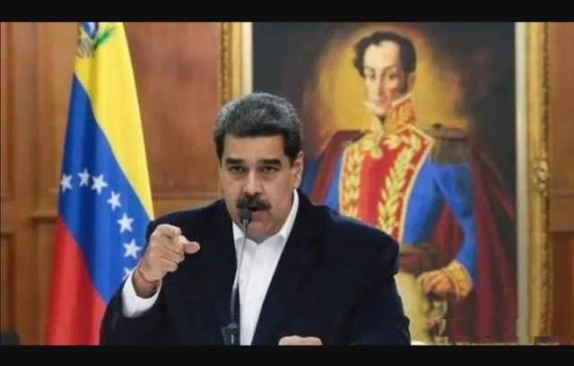 9吨黄金换150万桶汽油，美军出动大批战舰，准备