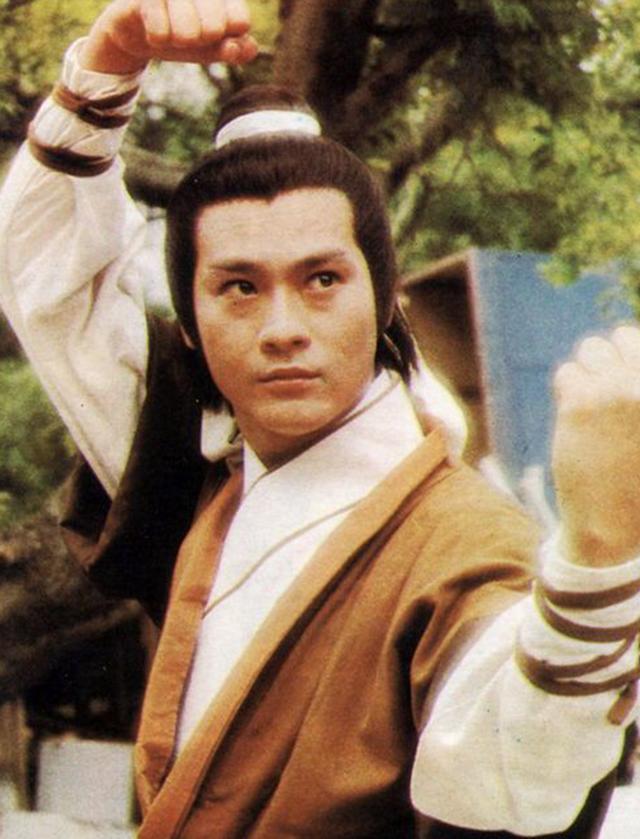 1979年，赵雅芝被查出怀孕，几天后沈殿霞冲进剧