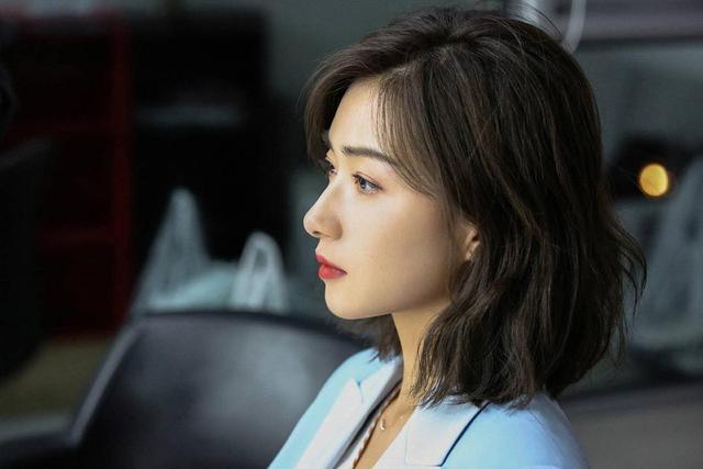 三档综艺两部剧证明一个事实，女人30岁比20岁吃香，单身的更吃香