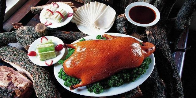 一只活鸭50元，有些街边卖的烤鸭只卖19元？内行