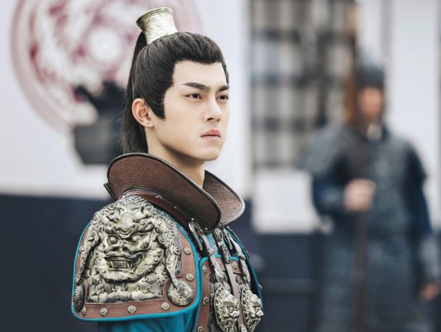 芒果台又一古装剧偶像剧将播，男女主颜值太高，看海报就姨母笑了