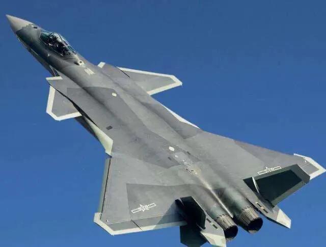 外媒：受制于发动机技术的中国隐身战机和轰炸机目前不足为惧