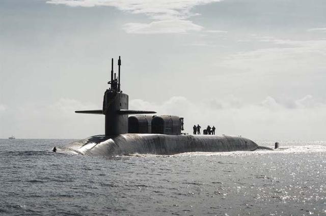 美国核潜艇创造“奇迹”，一次部署两年半，航