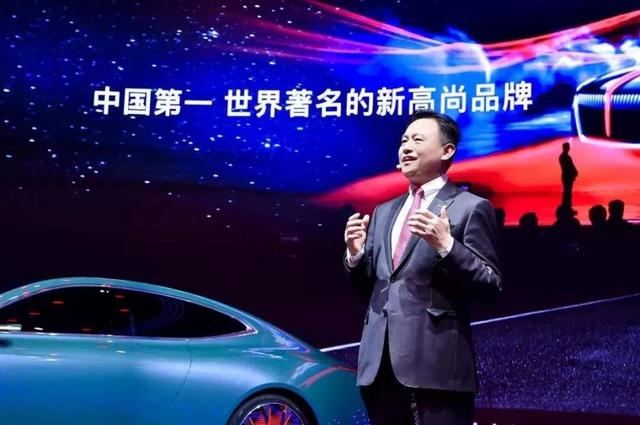 岚图“赶鸭子上架”：一汽红旗复兴提速，东风“坐不住”了