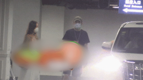 登顶|林更新登顶微博热搜！4天夜会两美女举止亲密 遭调侃被王思聪带坏