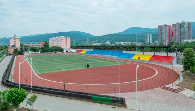 毕业生多次被央视报道，中国核工业类全日制高职院校就业不用愁