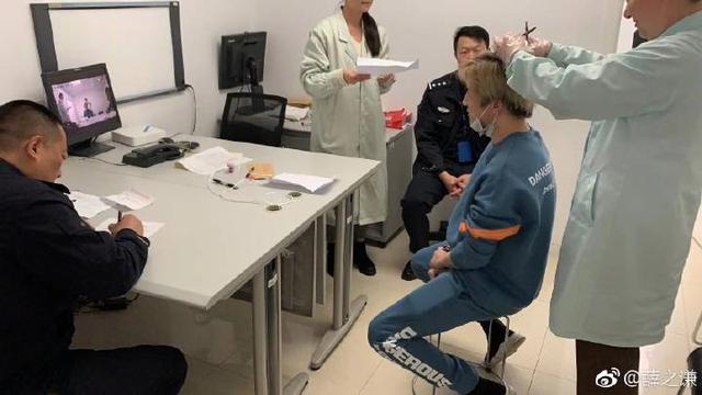 黄毅清入狱大快人心！曾造谣贾乃亮范丞丞等人