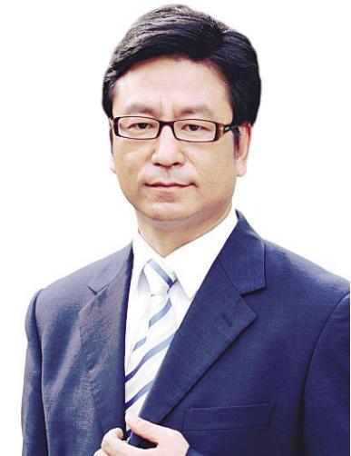 白岩松：曾患有严重抑郁，坐地铁无人识，如今52岁成了这样