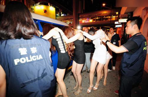 为什么中国经常扫黄，而其他国家却很少？看完