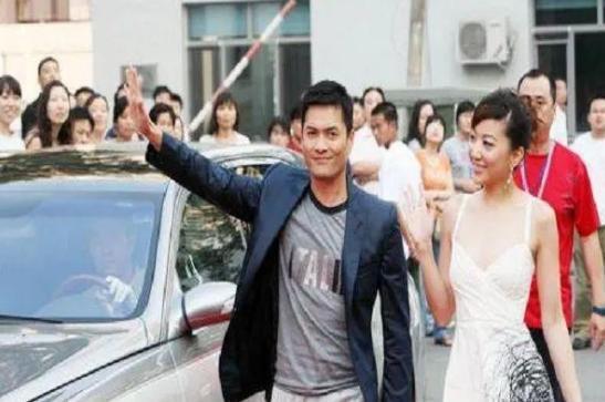 被亚洲女首富“抛弃”，差点被刘德华“害死”