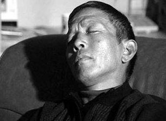 黄延秋事件：被神秘人背负飞行，十一天内走遍