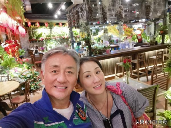 演武侠剧出名演员，娶小5岁美女生一子，如今