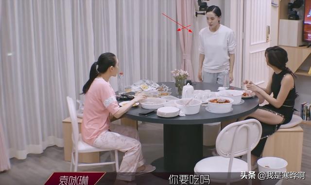 《浪姐》睡衣大赏：黄圣依大牌，张雨绮伊能静居家，吴昕穿长筒袜