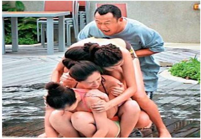 风流成性公然“揩油”，曾志伟为何没被制裁？