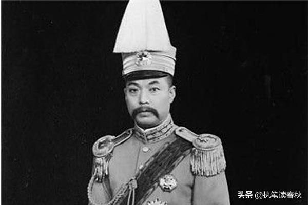 这个人绰号“张疯子”，曾任民国总理，1928年被“快递小哥”刺杀
