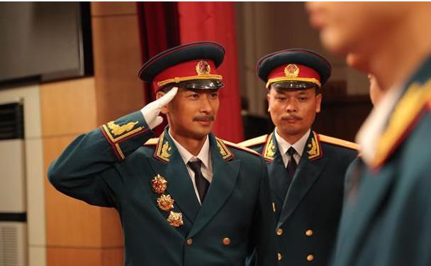 他21岁就是黄麻起义总指挥，如果不牺牲，肯定至