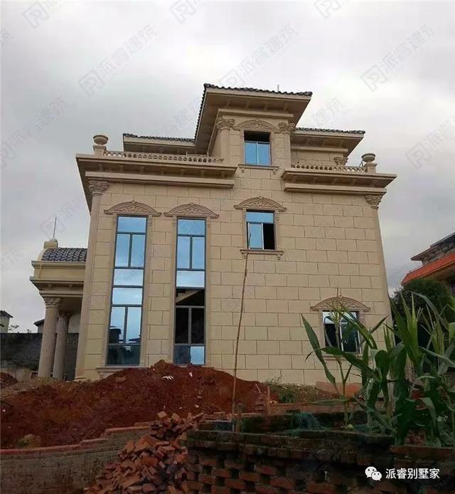 云南保先生回乡建别墅，户型好，又省钱，村里人都羡慕
