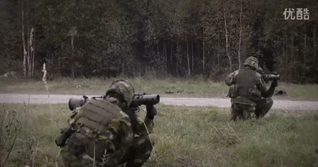 解放军：对狙吗？我用炮！中国最新国产“班炮