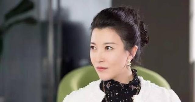 她是香蜜中的花神，她是那岚岳的母亲，她是祝