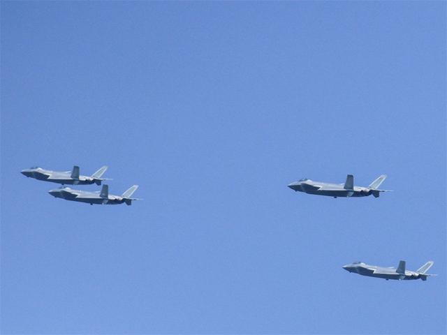官方透露关键情报，601所新一代战机明年首飞？海四代还是六代机？