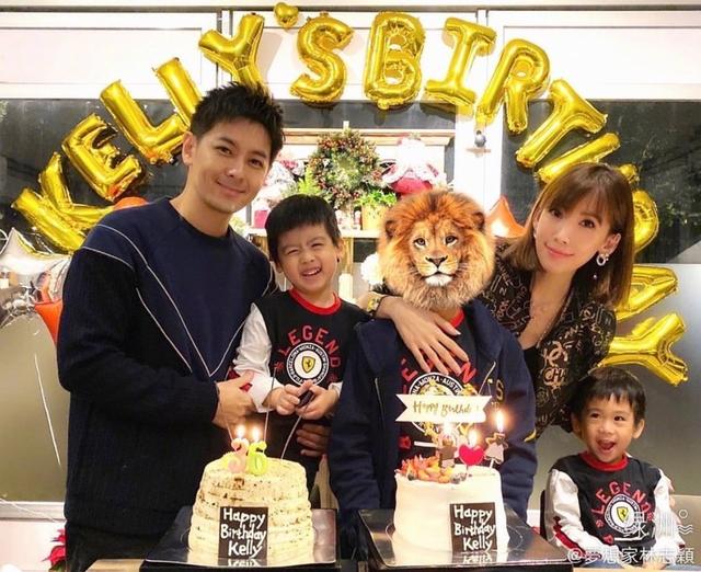 陈若仪晒四年前旧照，Kimi抱着弟弟好暖心，双子星颜值越来越高