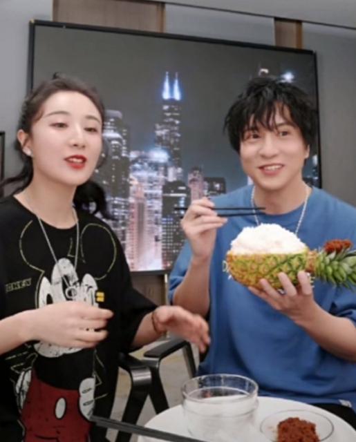 胡海泉直播带货赚2652万，李维嘉赚不到两千？明星直播不靠谱？