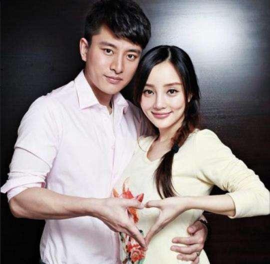 周扬青与罗志祥分手，李小璐直播带货：天亮了，记得听妈妈的话！