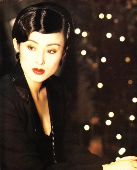 四大尤物之一的她，与京城四少相恋被“小燕子”插足，现身家过亿