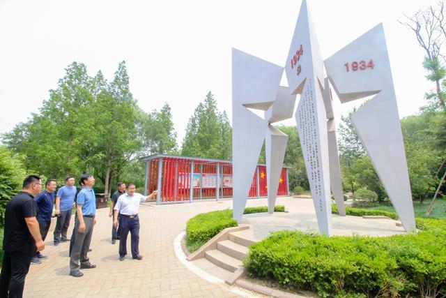 济南新材料产业园区管委会主任陈西武到北园街道调研