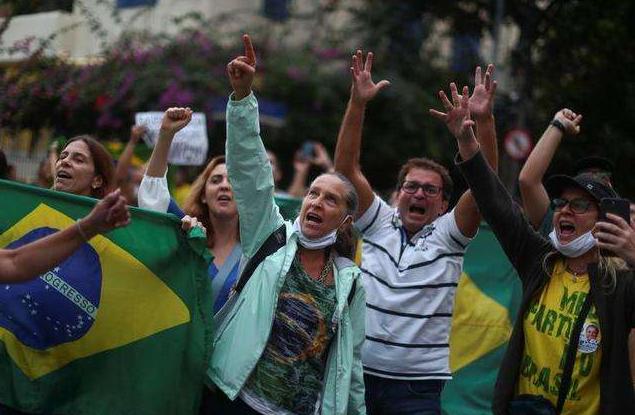 谁来接手这个烂摊子？仅1个月时间，巴西两任卫