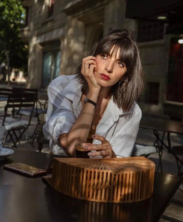 原来“淡漠色系”你早就穿过了！| 时尚