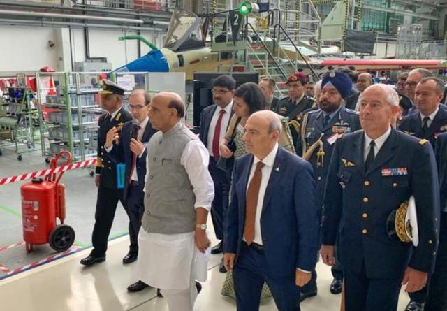 首批阵风战机将飞抵，单价超2亿美元，印度空军