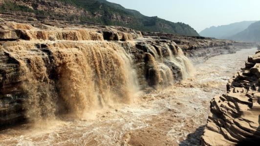 长江黄河水都白白流入大海，为什么不大量储存？