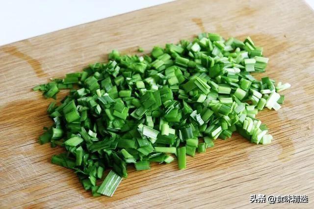 做毛巾鸡蛋卷，可不是直接煎那么简单，教你正确做法，层层薄如纸