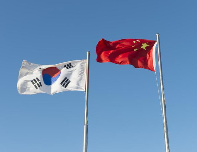 韩国这次选择中国？文在寅抵住美国压力，特朗普这回失算了