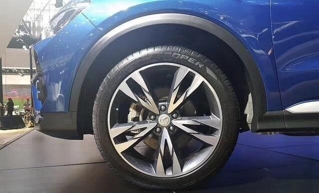 北汽翻身！国产“兰博基尼现身，气场就值50万，