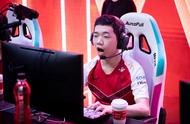 LOL：WE马老师复盘iG vs OMG，阿卡丽把Rookie压了，大嘴没玩出味儿