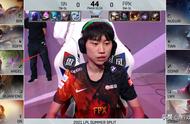 LOL：主力输出不在却主动强开团？SofM神经刀发挥FPX先下一城
