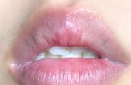 How does lipstick besmear is gift nice? Cannot sidewards besmear, end up won't besmear, the lip is