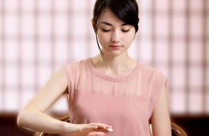 Go bound most Hei Jiajia of belle chess player, new Year steps bound entertainment group!